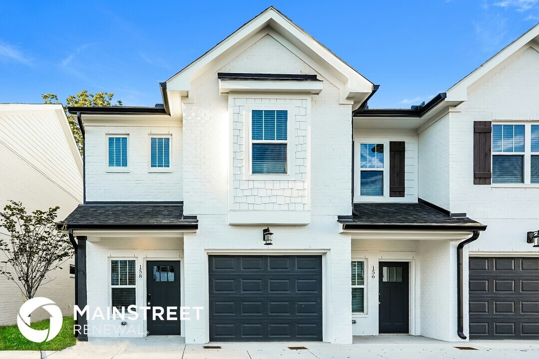 158 Noble Pk Cir in Gallatin, TN - Foto de edificio