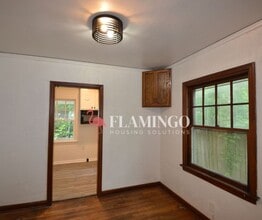 2101 Riverside Dr in Dayton, OH - Building Photo - Building Photo