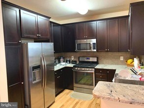 11750 Old Georgetown Rd-Unit -2234 in North Bethesda, MD - Building Photo - Building Photo