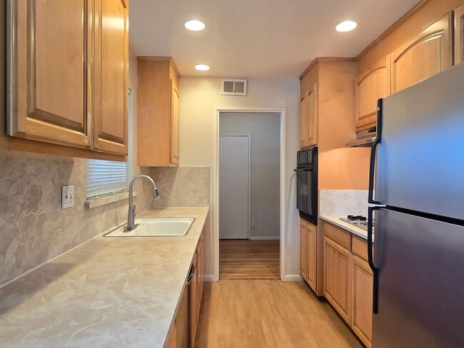 2756 Donovan Ave in Santa Clara, CA - Building Photo - Building Photo