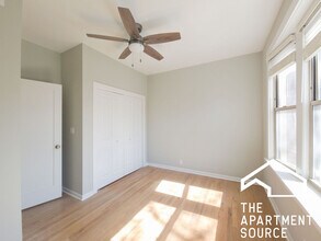 1952 W Winona St, Unit 3 in Chicago, IL - Building Photo - Building Photo