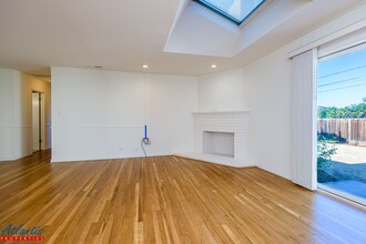 1060 Rose Ave in Mountain View, CA - Building Photo - Building Photo