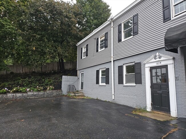 property at 185 N Main St