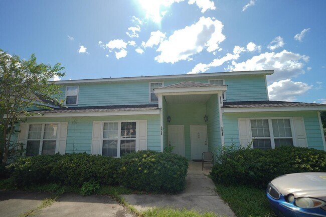 property at 2414 Manzanita Ct