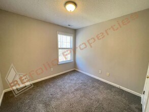 208 Lindell Dr in Apex, NC - Building Photo - Building Photo