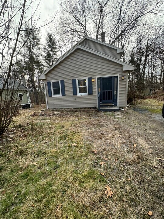 16 Winslow Ave in Northampton, MA - Foto de edificio