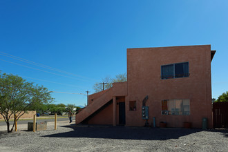 150-162 E 21st St in Tucson, AZ - Building Photo - Building Photo