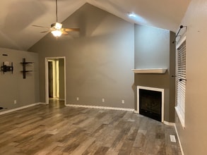 1825 Mountain Ash Dr in Joplin, MO - Building Photo - Building Photo