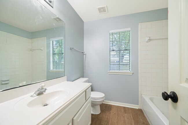 5827 Willow Park Dr in Richmond, TX - Building Photo - Building Photo