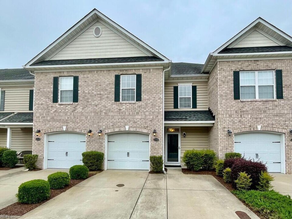 1348 Myrica Pl in Virginia Beach, VA - Building Photo