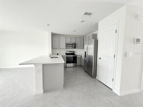 8220 SW 67th Ave in Ocala, FL - Building Photo - Building Photo