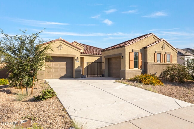 30011 W Cheery Lynn Rd in Buckeye, AZ - Building Photo - Building Photo