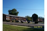 Carl's Landing Apartment in Madison, IN - Building Photo - Building Photo