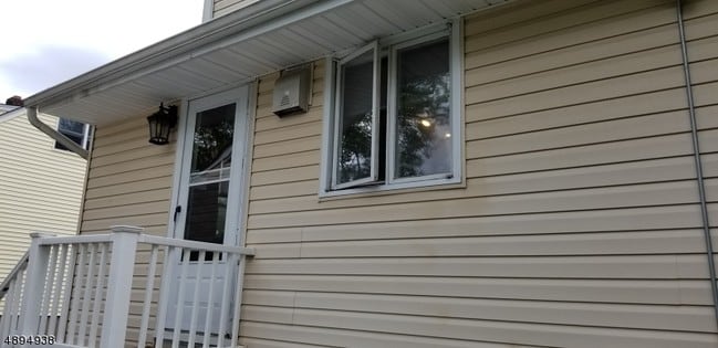 662 Grove St in Ridgewood, NJ - Foto de edificio - Building Photo
