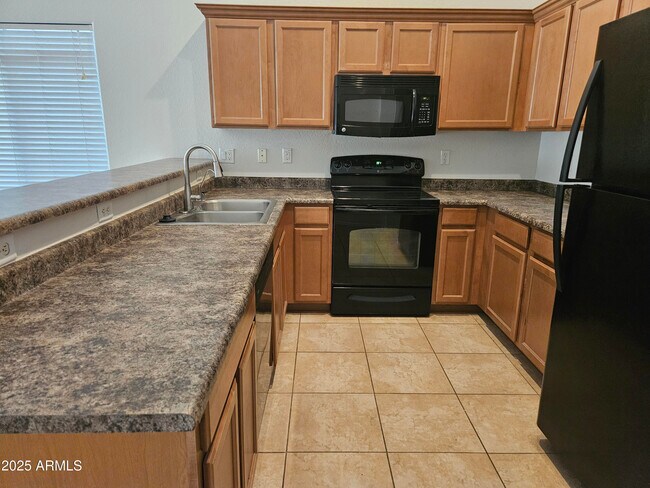 41187 W Bravo Dr in Maricopa, AZ - Building Photo - Building Photo