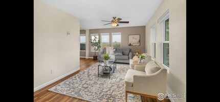 104 Chimney Park Dr in Windsor, CO - Foto de edificio - Building Photo