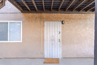 2911 Diamond St in Rosamond, CA - Building Photo - Building Photo