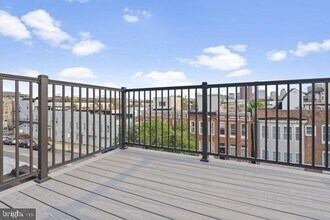 3 W Clement St in Baltimore, MD - Building Photo - Building Photo