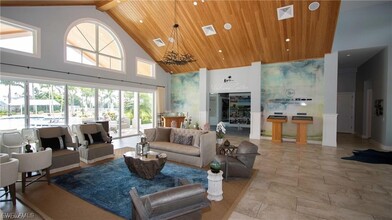 14827 Edgewater Cir in Naples, FL - Building Photo - Building Photo