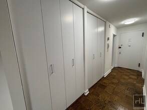 East 82nd Street in New York, NY - Building Photo - Building Photo