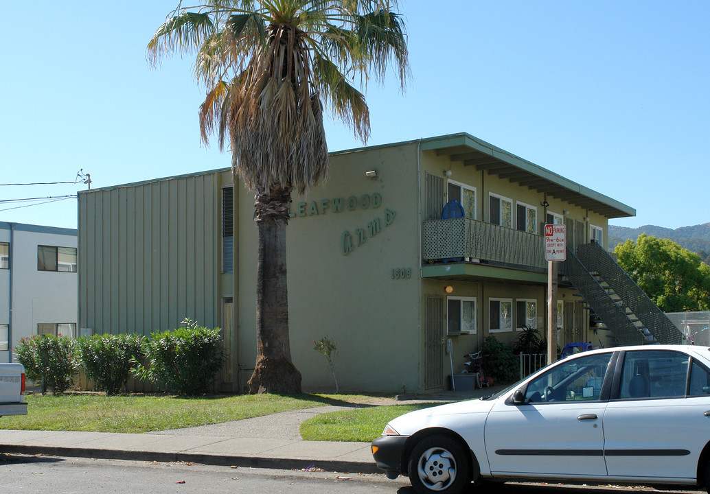 1309 Leafwood Dr in Novato, CA - Foto de edificio