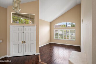 751 Trousdale St in Oak Park, CA - Building Photo - Building Photo