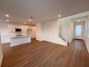 2606 E Forest Paseo in Ontario, CA - Building Photo - Building Photo