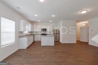 135 Dudley Wy in Cartersville, GA - Building Photo - Building Photo