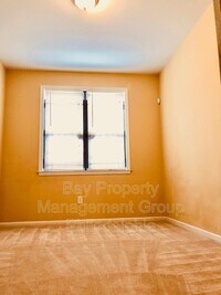 2324 N Park Ave photo'