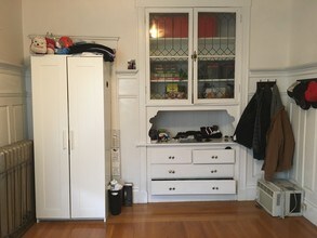 1677 Beacon St, Unit 5 in Brookline, MA - Foto de edificio - Building Photo