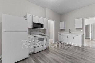 2910 N Kenwood Ave in Indianapolis, IN - Building Photo