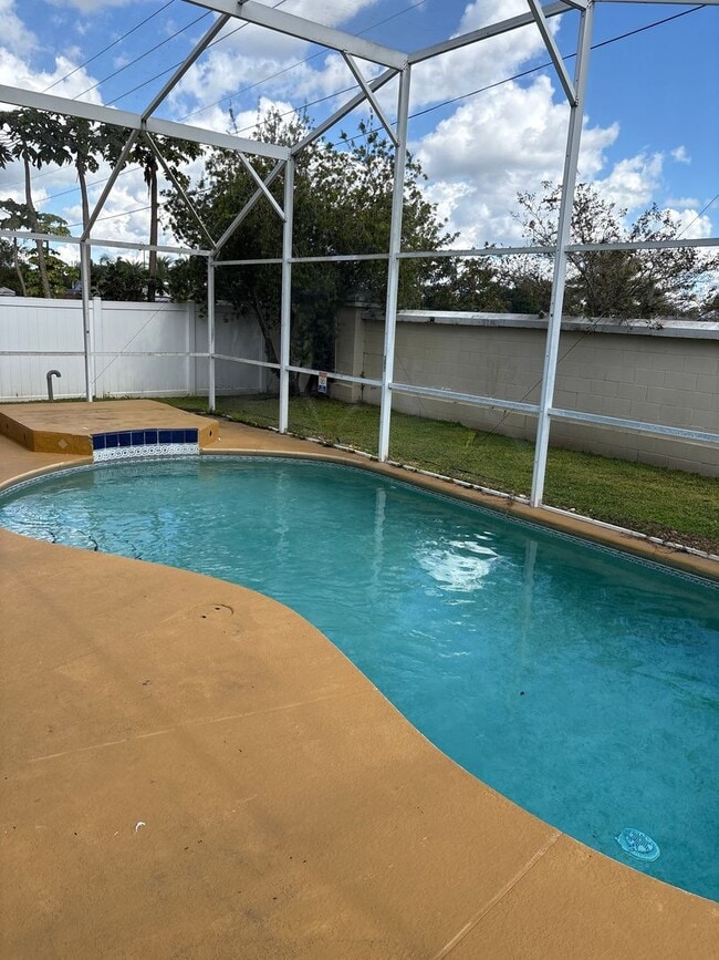 2607 Autumn Creek Cir in Kissimmee, FL - Building Photo - Building Photo