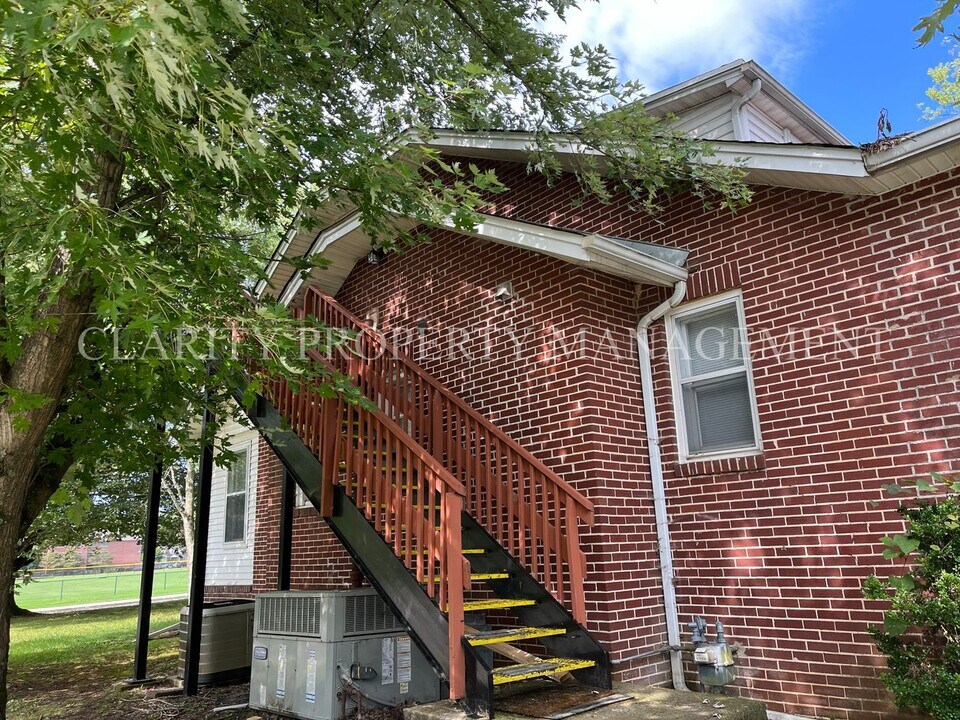225 20th St NE in Cleveland, TN - Foto de edificio