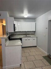 4351 NE 18th Ave in Pompano Beach, FL - Building Photo - Building Photo