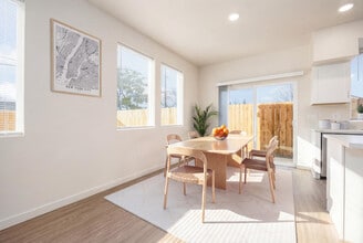 20 S Volland St, Unit B110 S Volland in Kennewick, WA - Building Photo - Building Photo