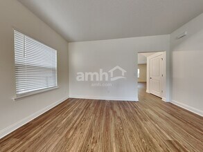3120 Creek Village Ln in Green Cove Springs, FL - Building Photo - Building Photo