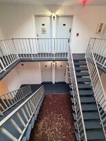 7250 SW 94th Pl in Miami, FL - Building Photo