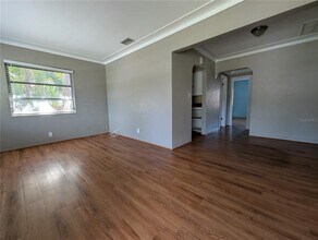 206 12th Ave N in St. Petersburg, FL - Foto de edificio - Building Photo