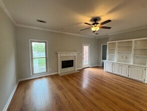 8231 Lochwood Dr in Montgomery, AL - Building Photo - Building Photo