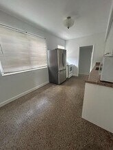 60 W 12th St in Hialeah, FL - Building Photo - Building Photo