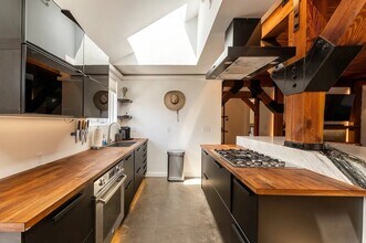 2735 Westwood Blvd in Los Angeles, CA - Foto de edificio - Building Photo