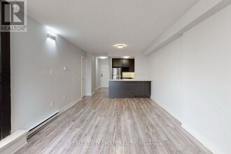 2500-2500 Bridletowne Cir in Toronto, ON - Building Photo - Building Photo