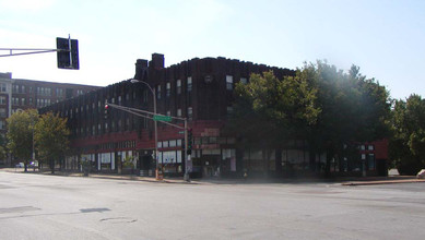 5654 Delmar Blvd in St. Louis, MO - Foto de edificio - Building Photo