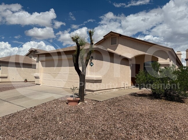 property at 4702 E Cooper St