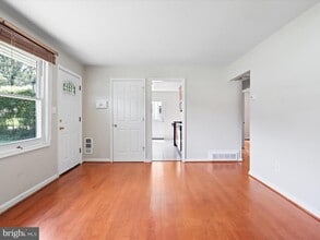 5544 Halwis St in Alexandria, VA - Building Photo - Building Photo