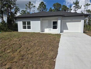 2602 18th St W in Lehigh Acres, FL - Building Photo - Building Photo