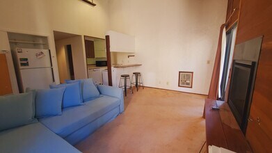 1300 Regency Way in Tahoe Vista, CA - Building Photo - Building Photo