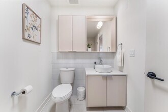 857 Communipaw Ave in Jersey City, NJ - Building Photo - Building Photo