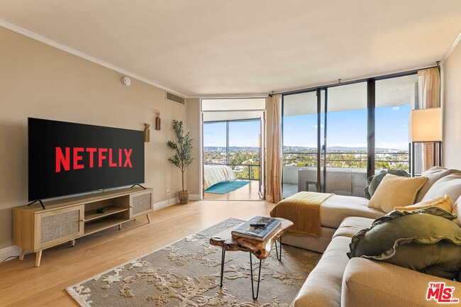 property at 4337 Marina City Dr