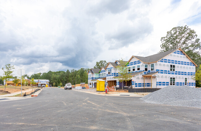 Varina Gateway Townes in Holly Springs, NC - Building Photo - Building Photo